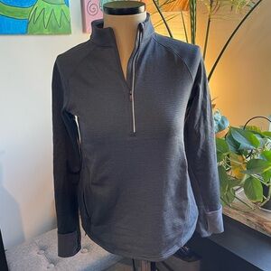 Active long sleeve quarter zip